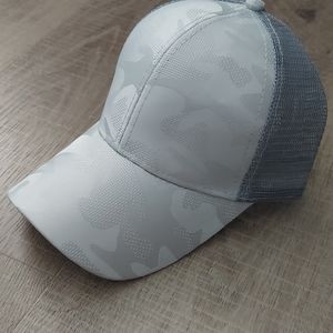 Silver/grey camo ponytail trucker hat
